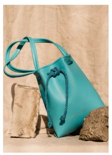 MINI GRAPE POUCH BAG TURQUOISE - ESTIMON. Plant-based, vegan bags.