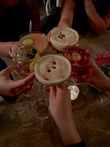 girls night out drinks