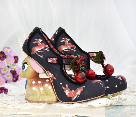 Cherry Deer Pumps - Black / 9