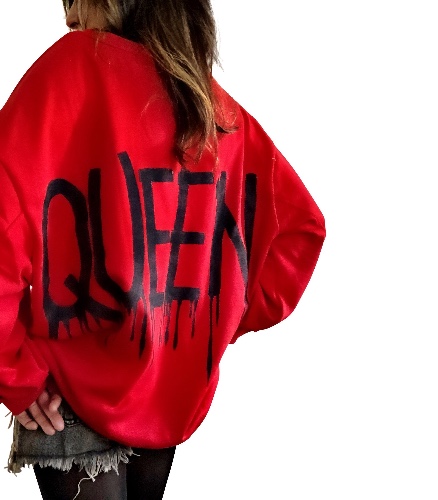 'QUEENING' PAINTED SWEATSHIRT - One Size