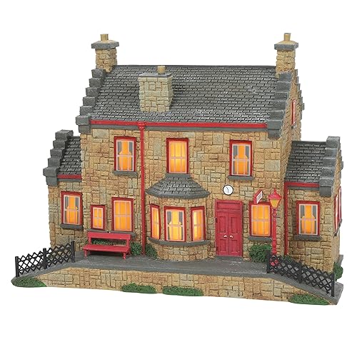 Department 56 Harry Potter Village Hogsmeade Station Lit Building, 7 Inch, Multicolor
