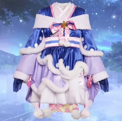 Snow Miku cosplay! 
