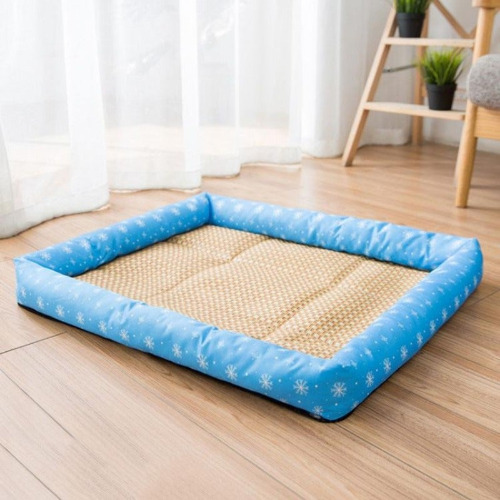 Summer Breeze Dog Cooling Mat for Pets by Estilo Living - Snowflakes / X-Large