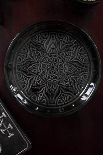 Isolade Plate [SMALL] | One Size / Black / 100% Porcelain