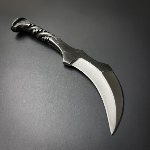 Chaos Spike Karambit | Default Title