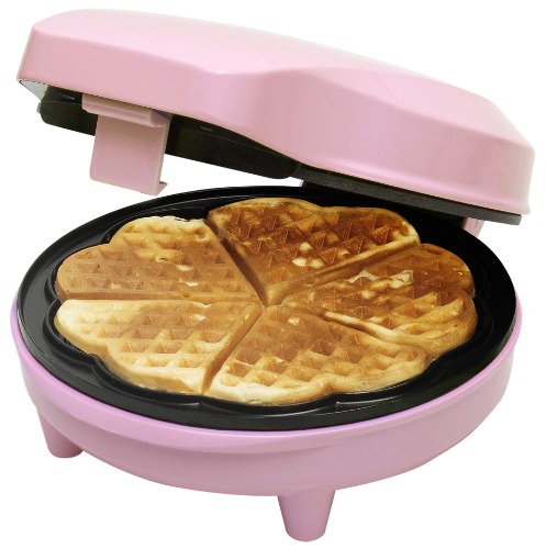 Bestron Waffle Iron for Classic Heart Wafers, Waffle Maker with Non-Stick Coating for Heart-Shaped Waffles, Retro Design, Includes Recipe Suggestions, 700 Watt, Colour: Pink - pink