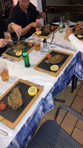 (£100) meal out😏