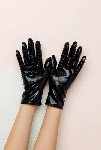 Shiny  glove 