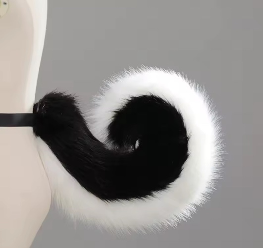 curly tail