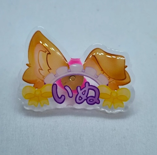 inumimi acrylic pin