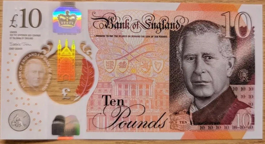 £10