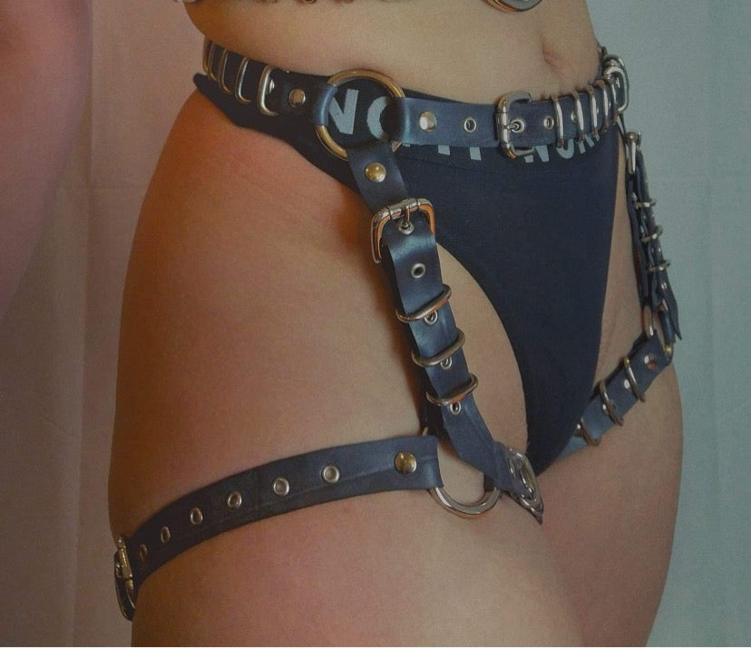 Broke boutique Adjust Belt