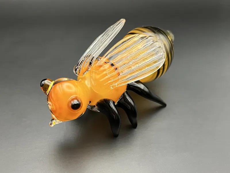 Bee Glass Pipe 5"