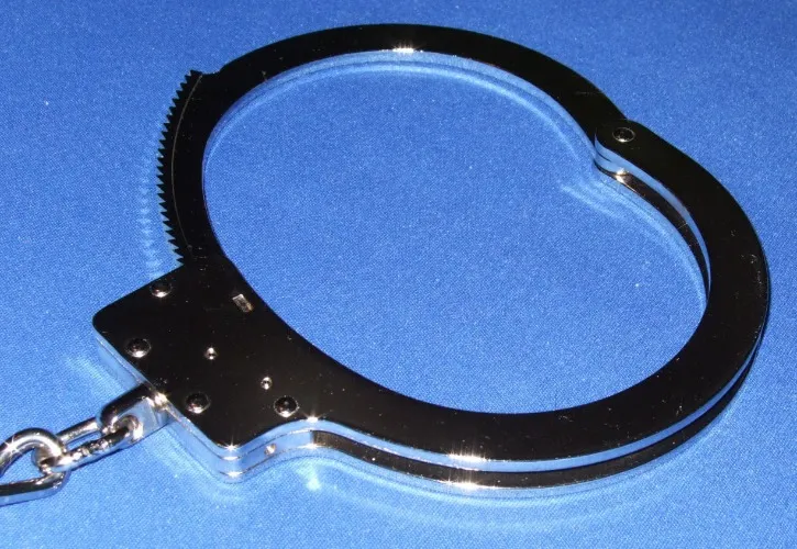 Halseisen mit 20 cm Kette / Handcuff Collar 8&#034; chain