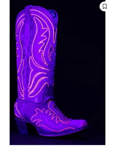 Black light boots 