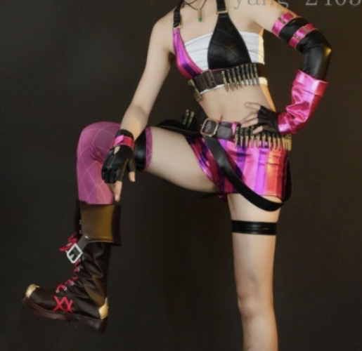 League of Legends Jinx Cosplay
