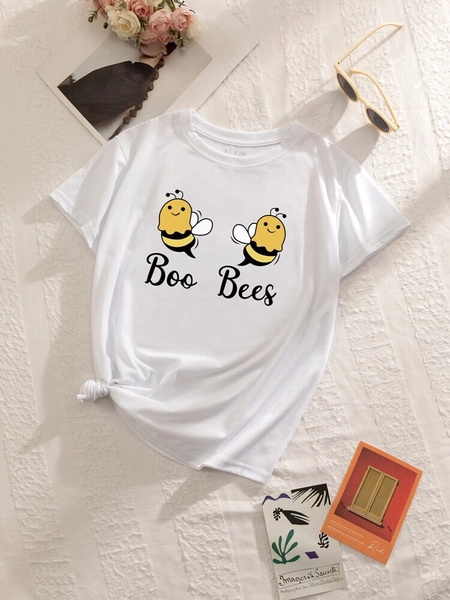 SHEIN EZwear Bee And Letter Graphic Tee
