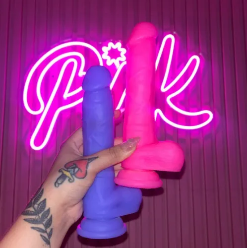 Dildo realístico luminoso