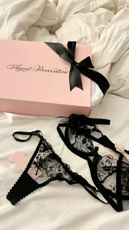 lingerie set $300