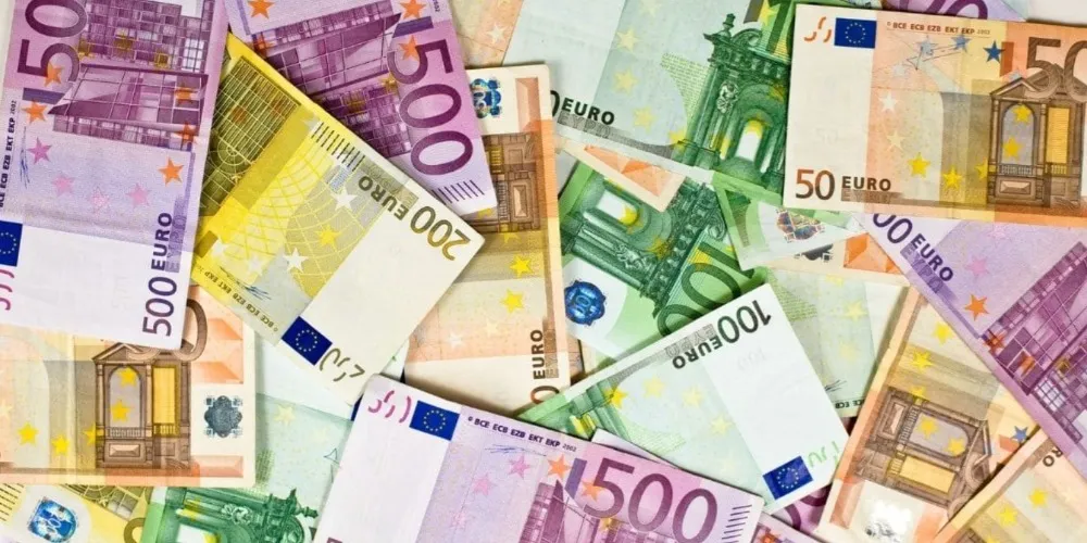 tip me €500 <3