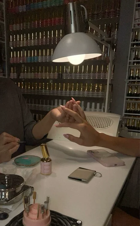 Nails 