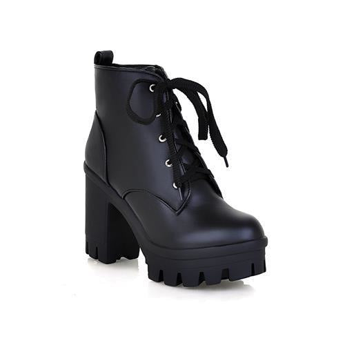 Babydoll Booties - Black / 8
