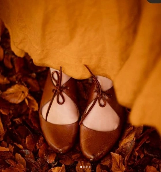 Genuine Leather Cottage Flats