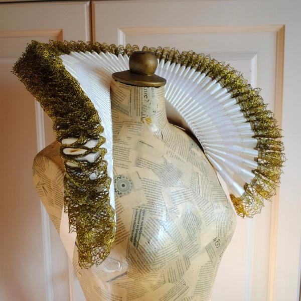 "The Empress" original fit - Collar