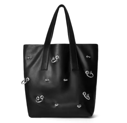 PIERCED TOTE – Lado Bokuchava