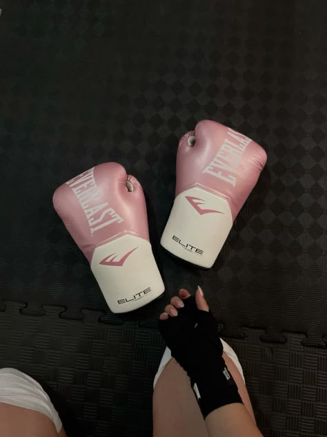 Kickbox Class (Seasonal)