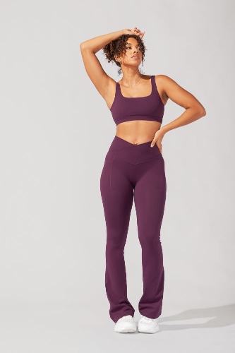 Crisscross Hourglass Flared Legging with Pockets (Soft Touch) - Winter Plum | L / 34"
