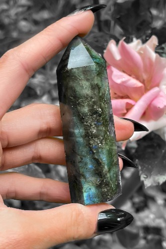 Labradorite Crystal - One Size / Multi / 100% Labradorite Crystal