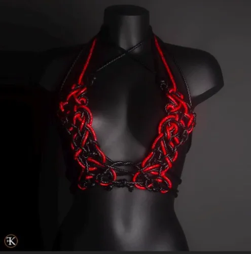 Shibari bra black red