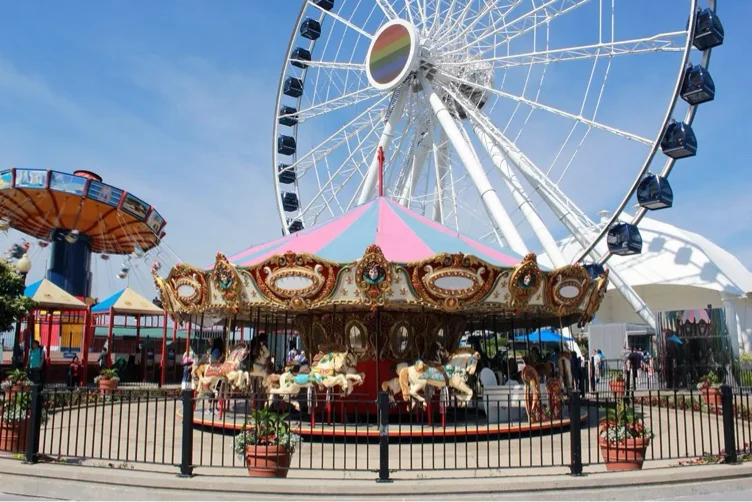 Navy Pier Carousel + Ferris Wheel w/gf or friend