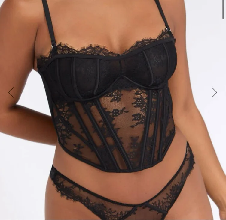 Ava lace corset bra + thong set