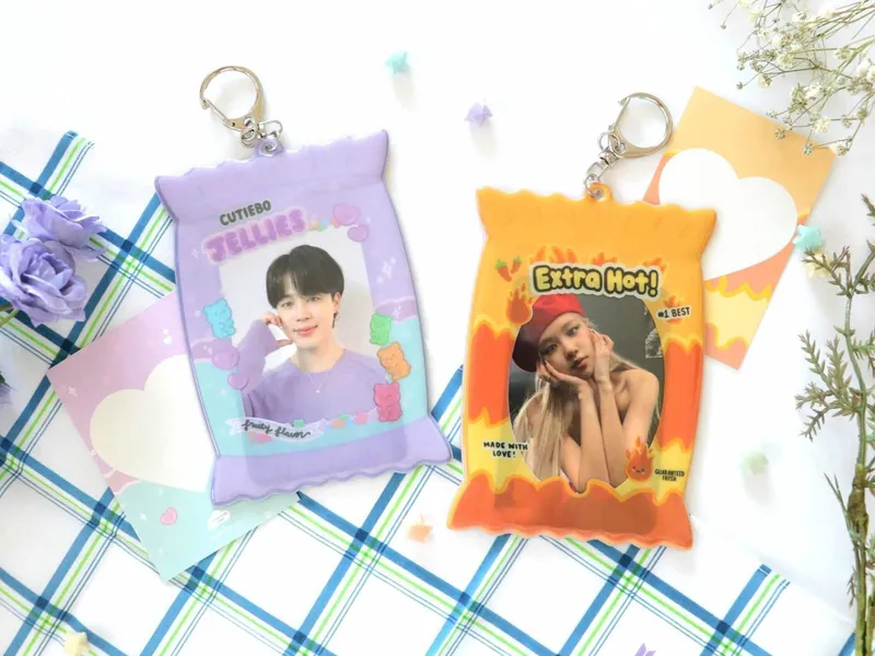 K-pop photocard holder - hot chips 