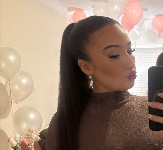 On my knees for you 🧎‍➡️