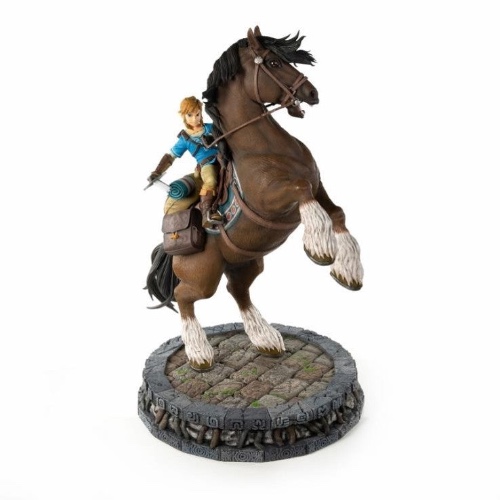 The Legend of Zelda - Breath of the Wild - Link on Horse - Statue (First 4 Figures) - Brand New