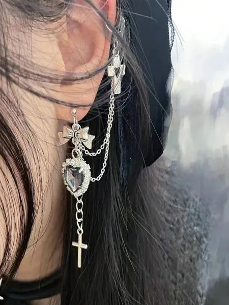 ROMWE Goth 1 pieza Pendientes atractivo aleación de zinc con corazón & cruzado con diseño de diamante de imitación para mujeres para decoración diaria