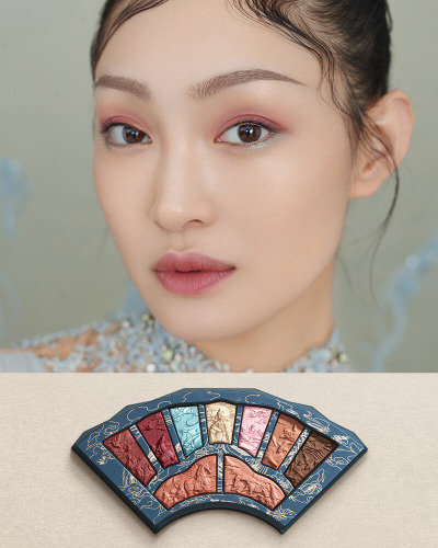 Floral Engraving Beauty Goddess Makeup Palette | The Encounter