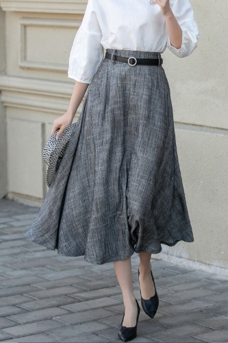 Elegant Flow - The Charcoal Pleated Skirt 4899 | Gray / M