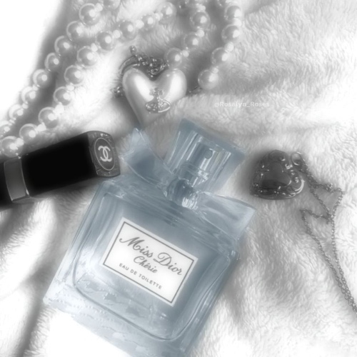 “Gracefully Yours” (8ml) - Eau de Parfum