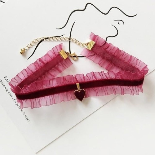 Velvet Sweetheart Choker - Red