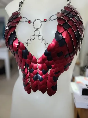 Metal Red Black Breastplate Corset Armor, Fantasy Scalemail Dragon Womens Armor, Royal Fae Gala Fairytale Costume, Viking, Fairy Cosplay