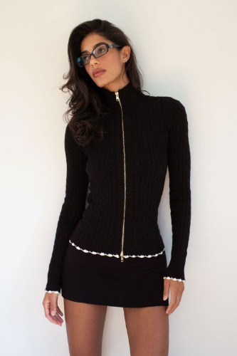Carter Cable Knit Sweater - Black | Black / S
