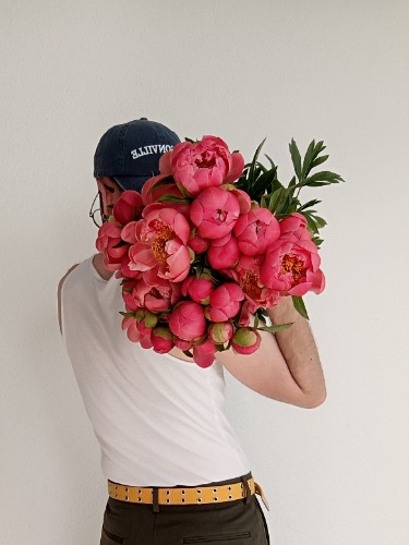 MONO OF PEONIAS CORAL CHARM 