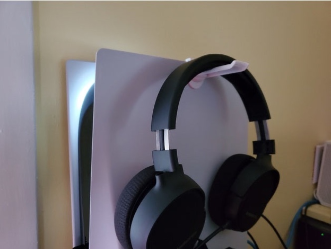 PS5 Pulse Headset Headphone Mount, Clips Directly To PS5 For Easy Access! - Black