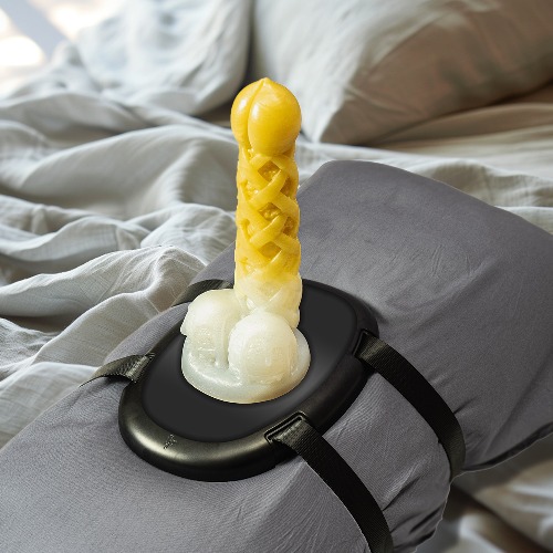 Solo Saddle Dildo Platform