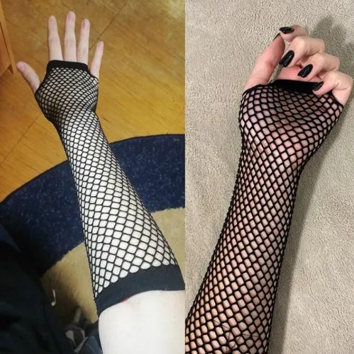 fishnet glove things :D
