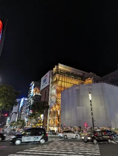 Lux spending in Japan